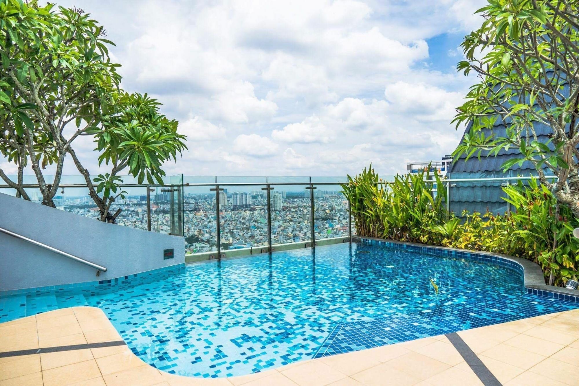 The Manner Apartment Icon 56 Rooftop Pool Ho Chi Minh Zewnętrze zdjęcie